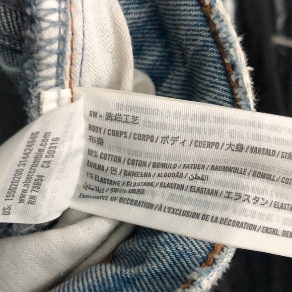 A&F High Rise Mom Jeans - Picture 9 of 11